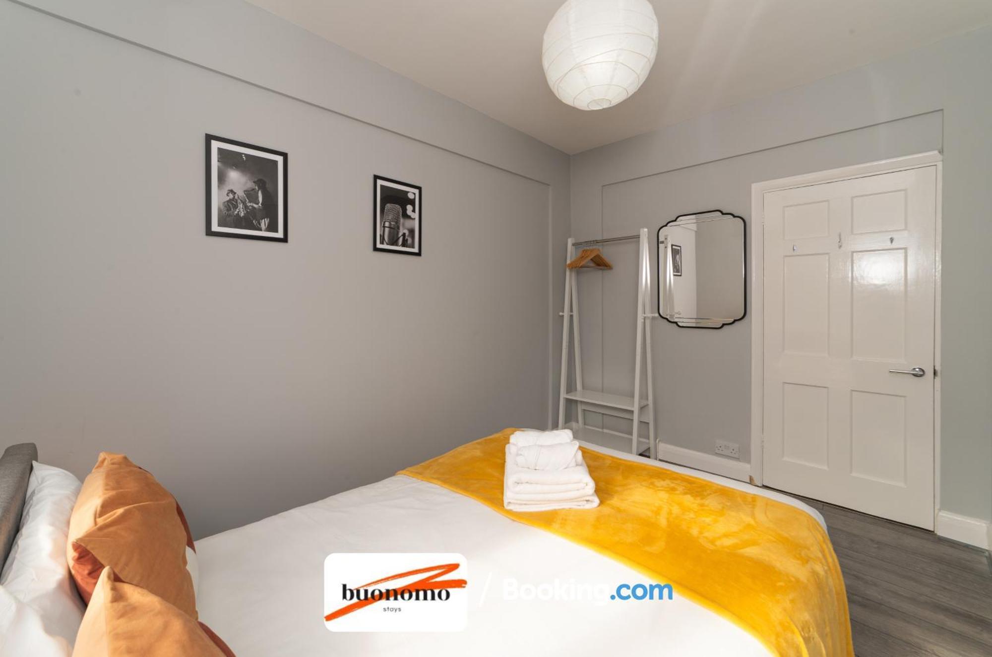 Two Bedroom Apartment By Buonomo Stays Short Lets & Serviced Accommodation With Balcony Лондон Екстер'єр фото