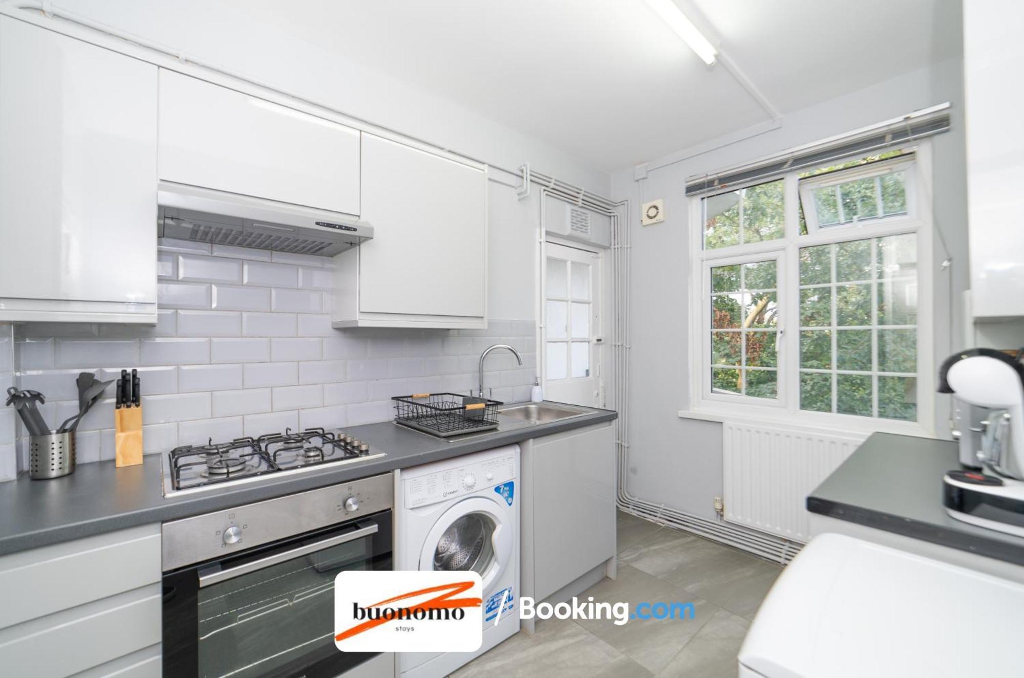 Two Bedroom Apartment By Buonomo Stays Short Lets & Serviced Accommodation With Balcony Лондон Екстер'єр фото